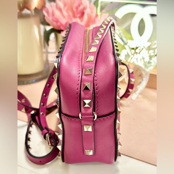 SOLD Pink Valentino Rockstud Crossbody Bag 💗 - Picture 6 of 13